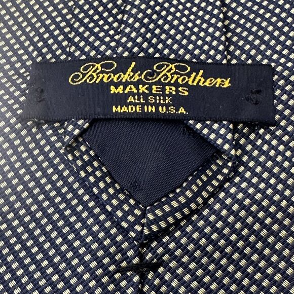 Brooks Brothers Makers Neck Tie All Silk Made in USA Navy w/Gold Geometric CLEAN - Picture 2 of 9